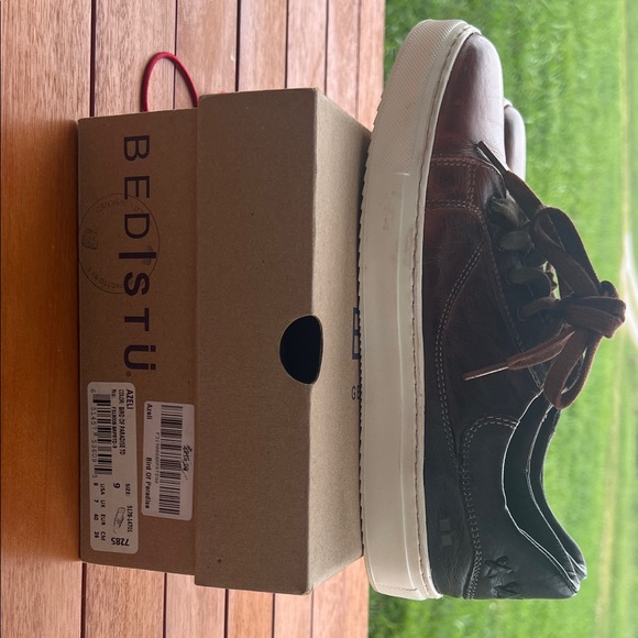 BED|STU Women’s Two-Tone Leather Sneakers - Picture 7 of 8